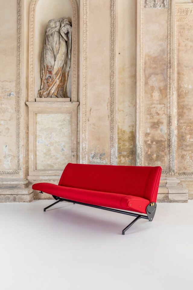 Osvaldo_Borsani_sofa