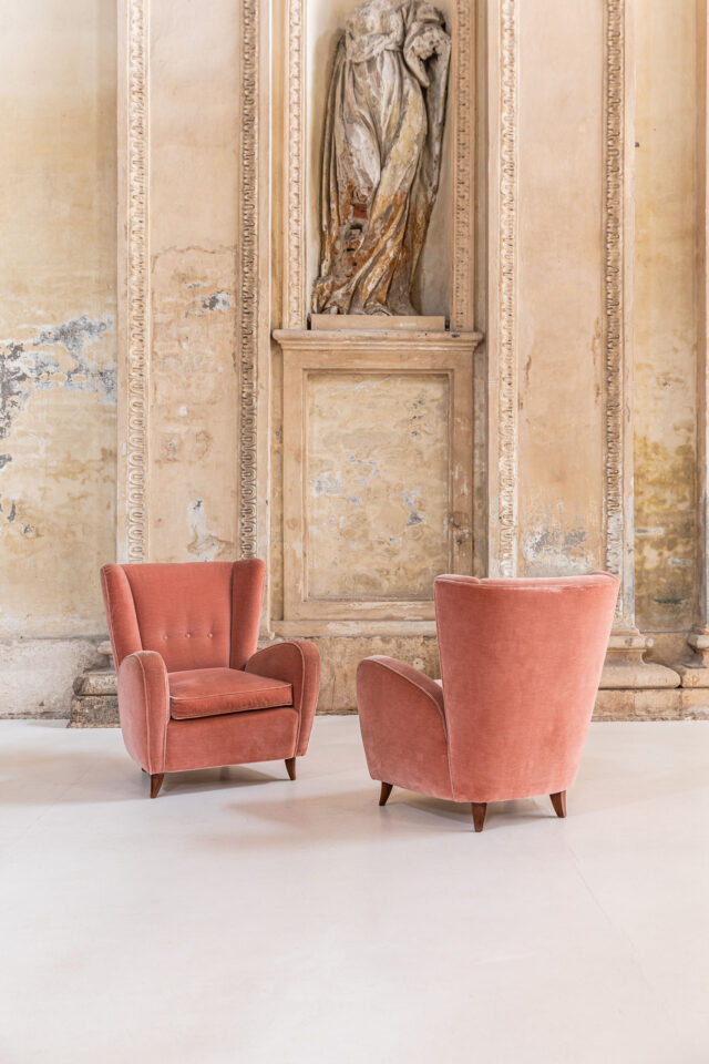 Pair_of_Midcentury_Italian_Velvet_Armchairs_Attributed_to_Paolo_Buffa_-_2