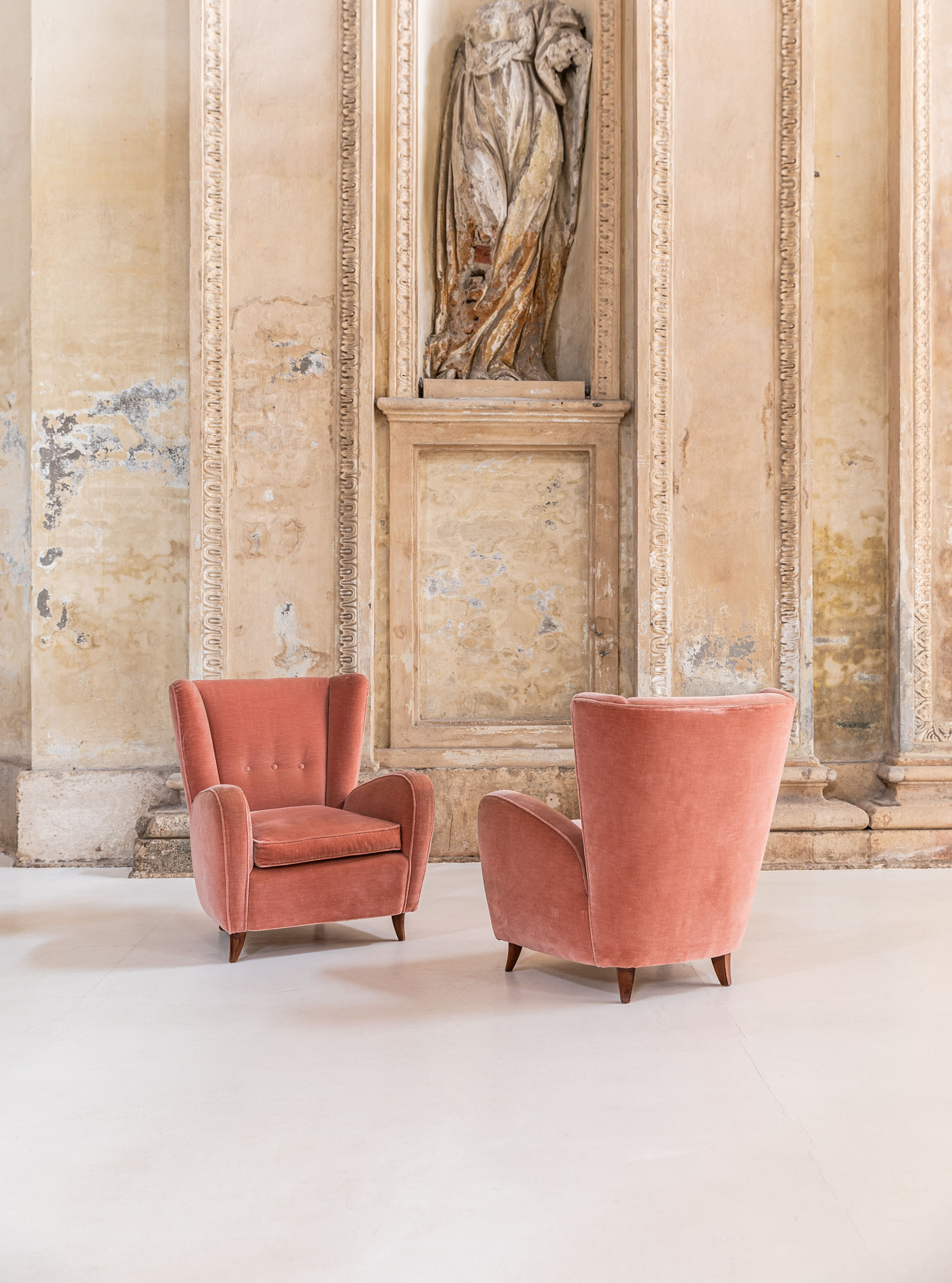 Pair_of_Midcentury_Italian_Velvet_Armchairs_Attributed_to_Paolo_Buffa_-_2