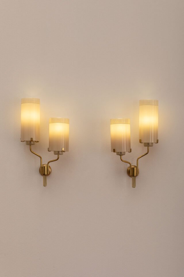 Pair_of_mid-century_modern_appliques_-_1