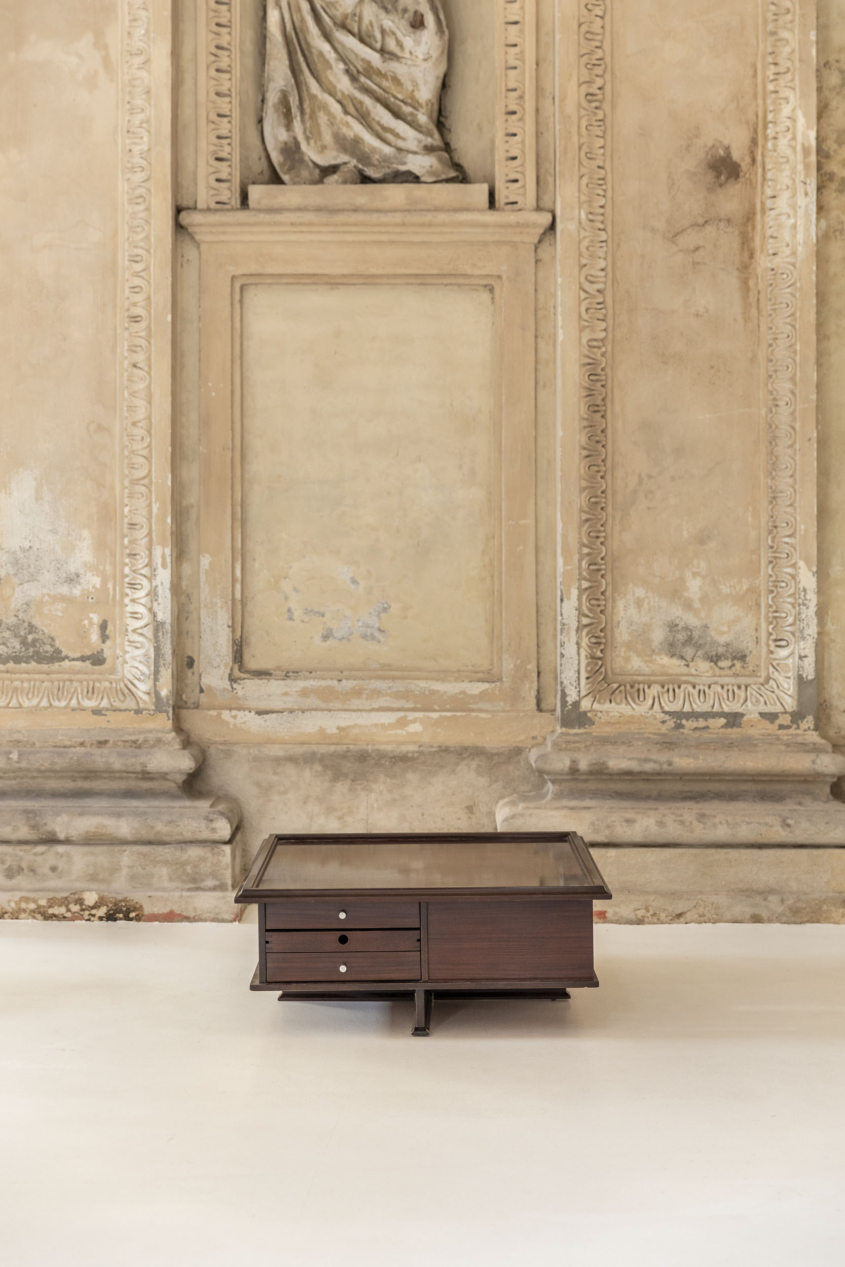 Squared_coffee_table_-_1