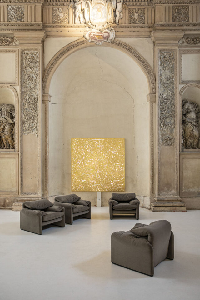 Vico_Magistretti_armchairs_-_1